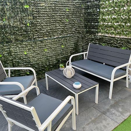 Camera Eden Hotel Формия Екстериор снимка
