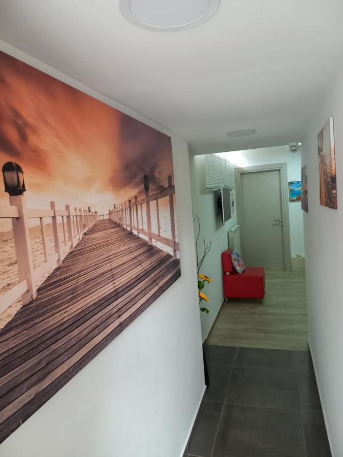 Camera Eden Hotel Формия Екстериор снимка