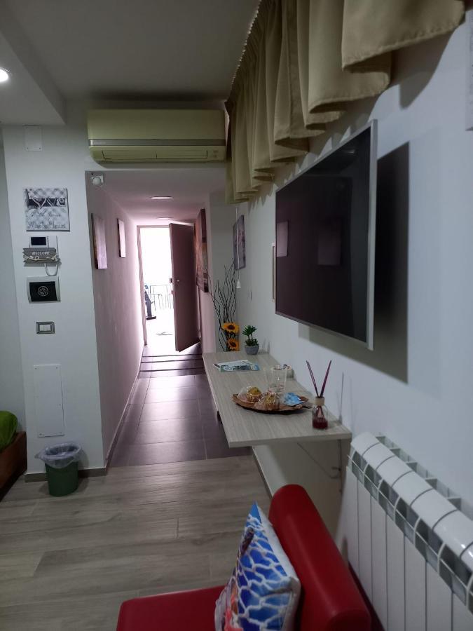 Camera Eden Hotel Формия Екстериор снимка